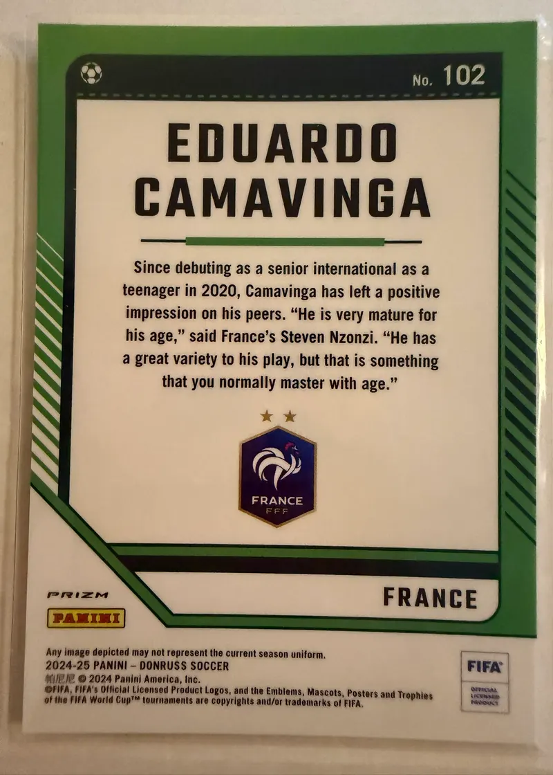 Eduardo Camavinga, Panini Donruss 2024/25 nr 102 — rewers z herbem Francji i opisem zawodnika