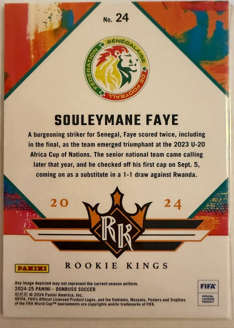Souleymane Faye, Panini Donruss 2024/25 Rookie Kings nr 24 — rewers z herbem Senegalu