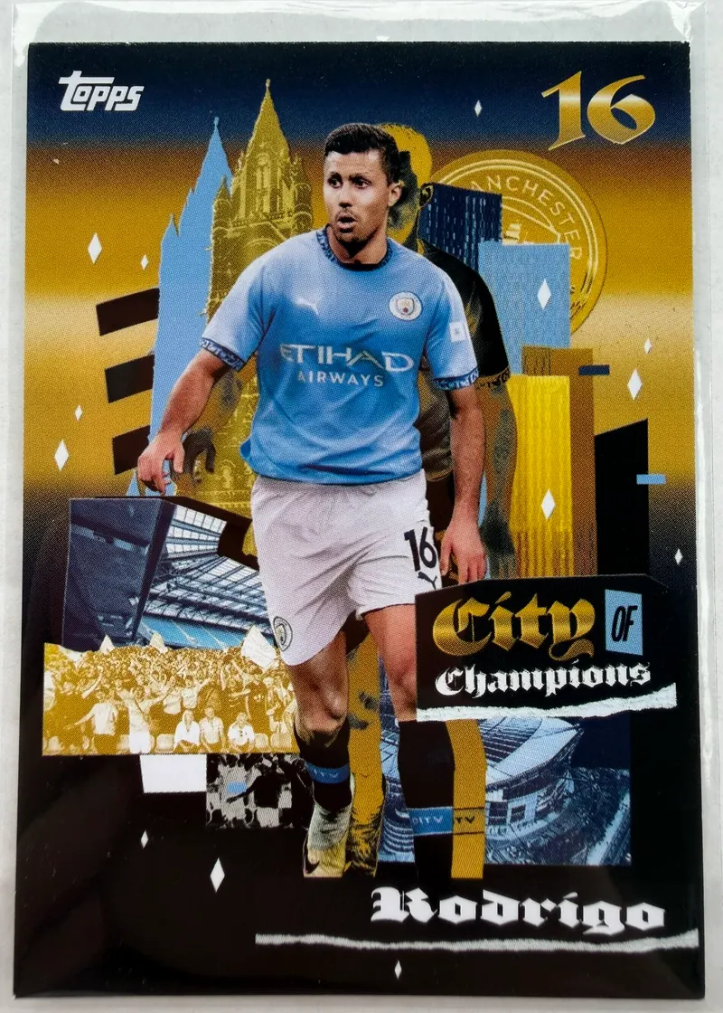 Rodri, Topps Team Set Manchester City 2024/25 City of Champions — awers ze złotym tłem i numerem 16