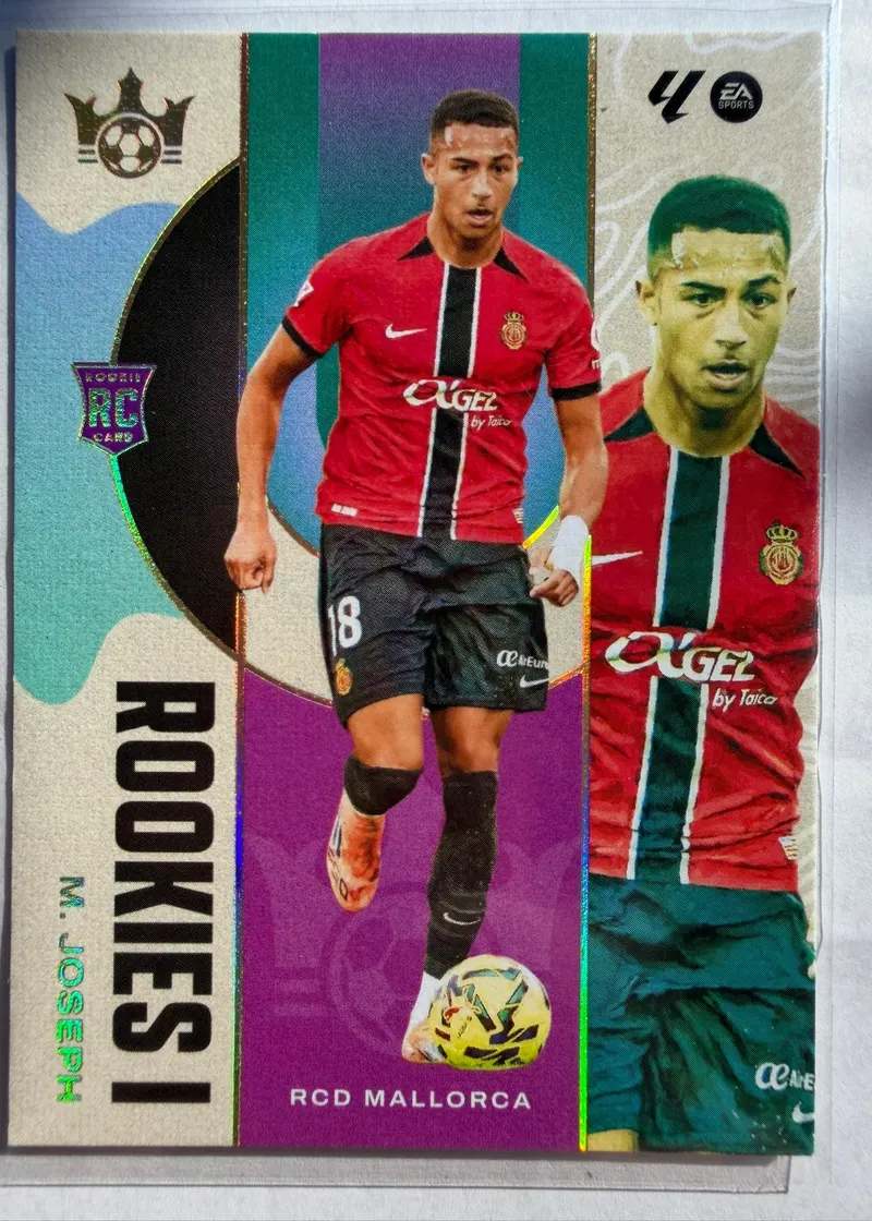 Mateo Joseph, Panini Pitch Kings 2025/26 Rookies I, karta 5 — awers z oznaczeniem ROOKIE CARD i zawodnikiem RCD Mallorca w czerwonym stroju
