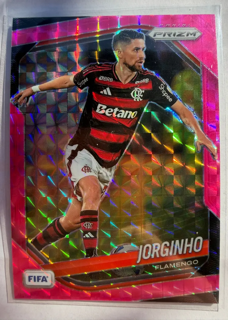 Jorginho, Panini Prizm FIFA 2025/26 Pink Mosaic, karta 52 — awers z różową mozaiką w tle i zawodnikiem w czerwono-czarnych pasach Flamengo