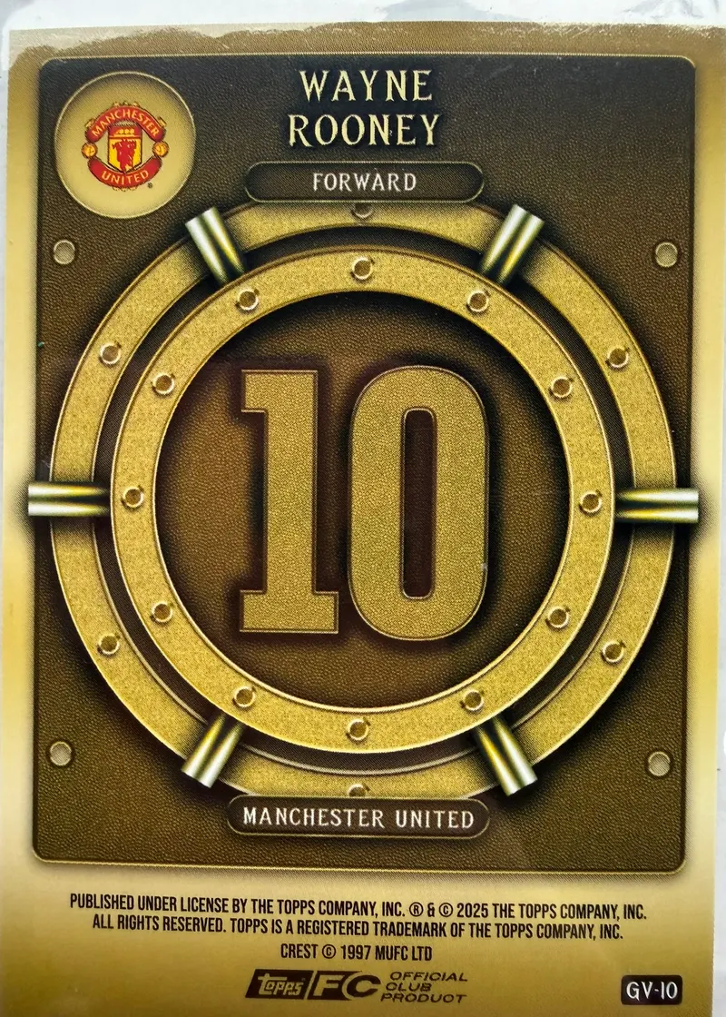 Wayne Rooney, Topps Collector Tin Manchester United 2025/26 — rewers karty GV-10 z numerem 10 w kole skarbca