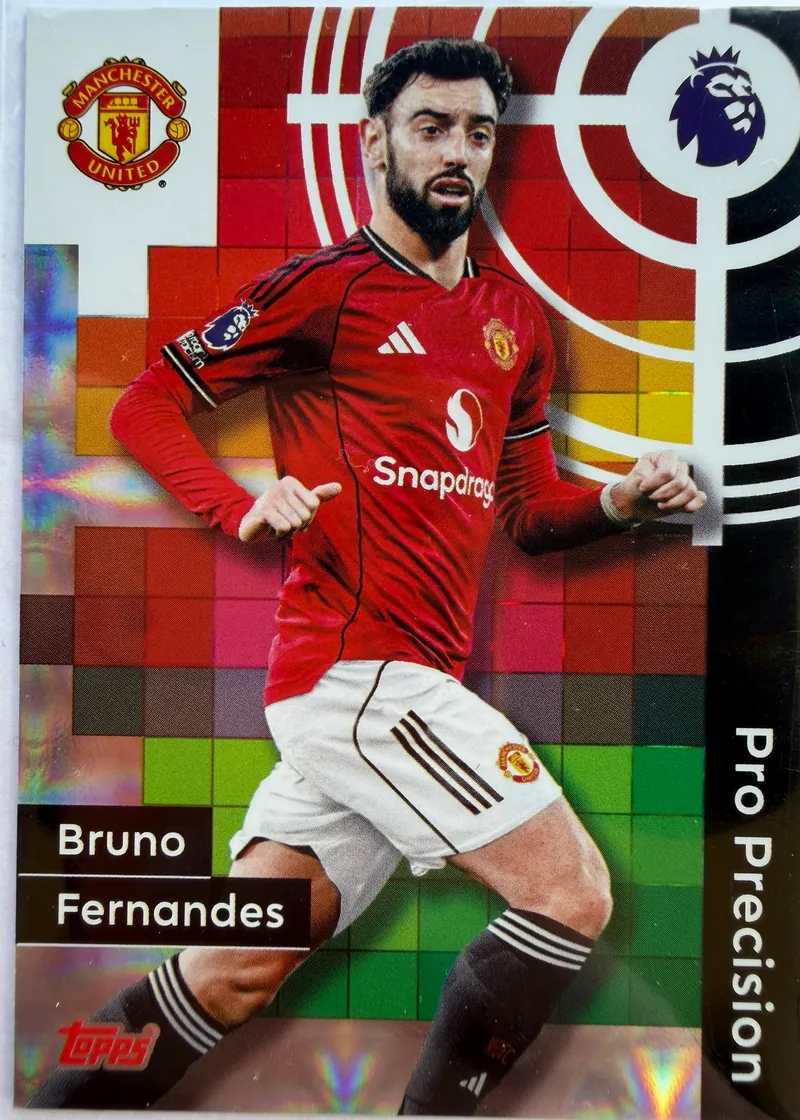 Bruno Fernandes, Topps Premier League Debut Edition 2025/26 Pro Precision nr 412 — foliowy awers Manchester United