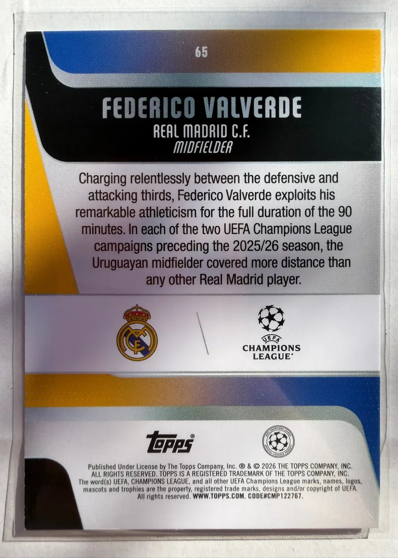 Federico Valverde, Topps UEFA Club Competitions 2025/26, karta 65 — rewers z herbem Realu Madryt, logo Ligi Mistrzów i opisem zawodnika