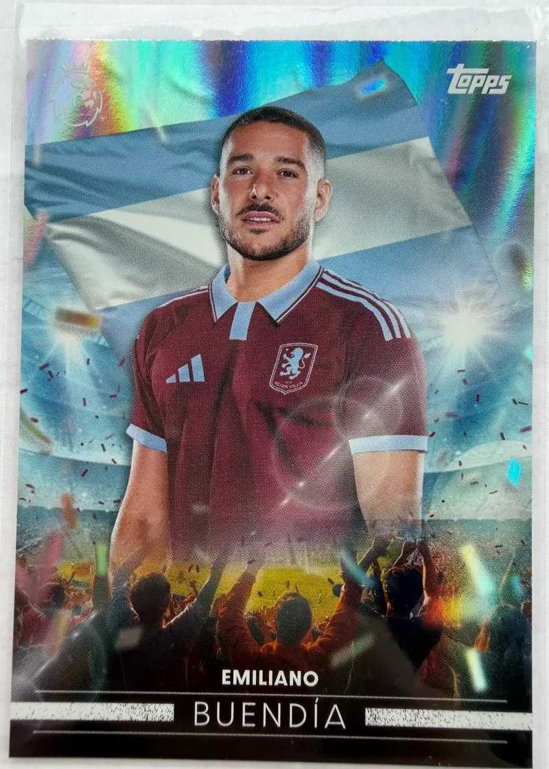 Emiliano Buendía, Topps Premier League 2026/27, insert Flying the Flag — awers z pomocnikiem Aston Villi na tle argentyńskiej flagi i konfetti