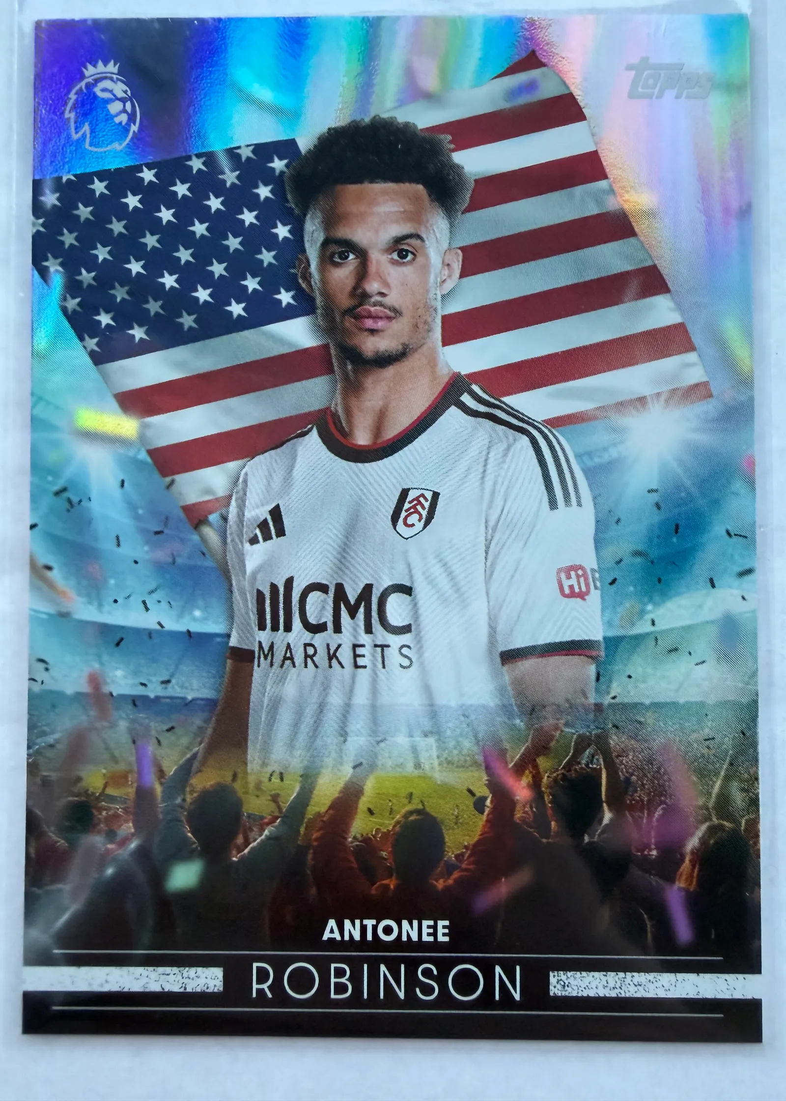 Antonee Robinson, Topps Premier League 2026/27 Flying the Flag FF 14 — awers z flagą USA i w barwach Fulham