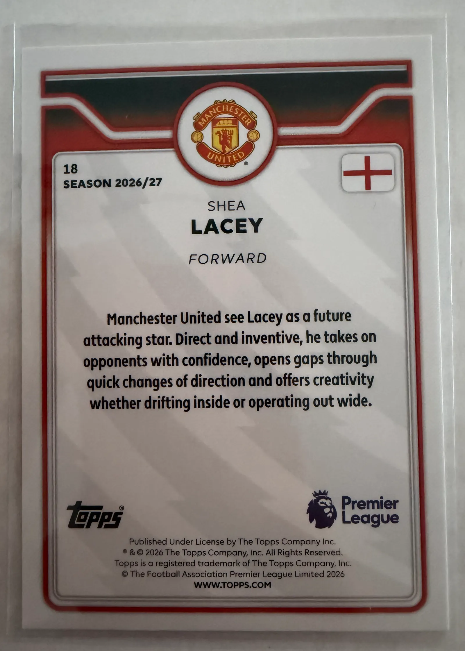 Shea Lacey, Topps Premier League 2026/27 Future Stars nr 18 — rewers z opisem zawodnika i herbem klubu