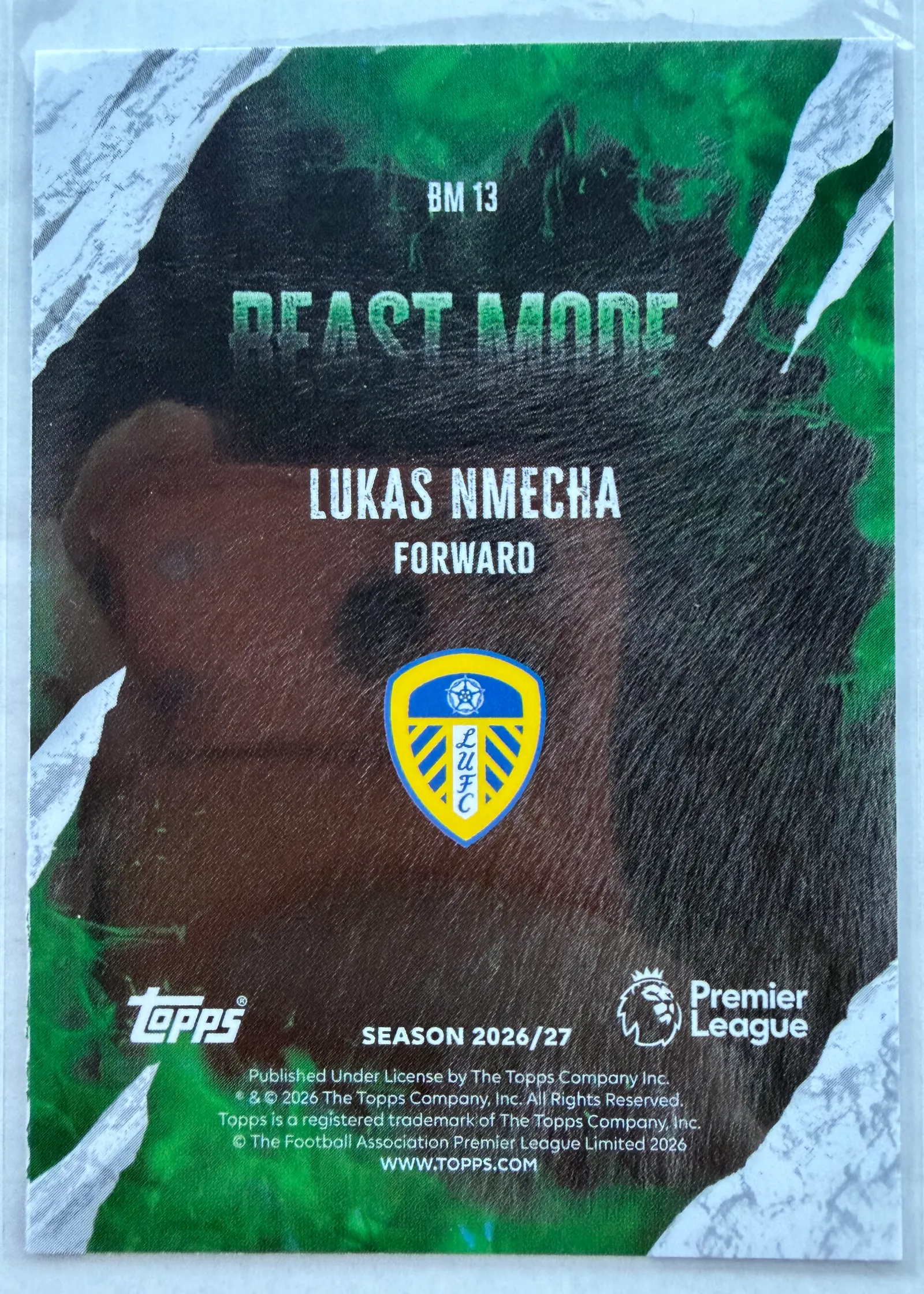 Lukas Nmecha, Topps Premier League 2026/27 Beast Mode BM 13 — rewers z herbem Leeds United i numerem BM 13