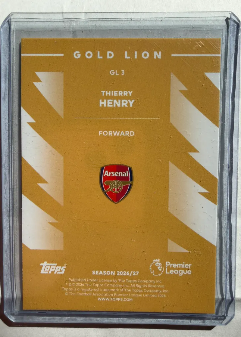Thierry Henry, Topps Premier League 2026/27 GL 3 — rewers w całości złoty, z herbem Arsenalu i nagłówkiem Gold Lion