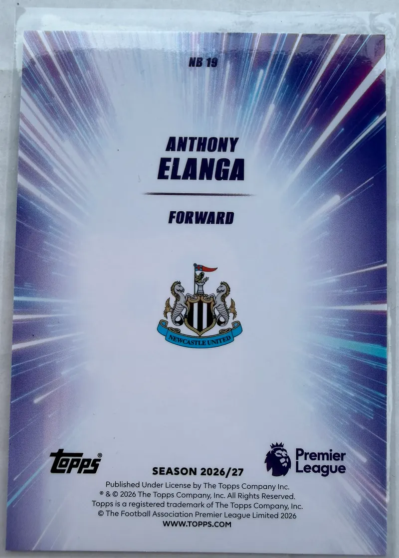 Anthony Elanga, Topps Premier League 2026/27 — rewers karty NB 19 z tłem rozciągniętym w smugi światła
